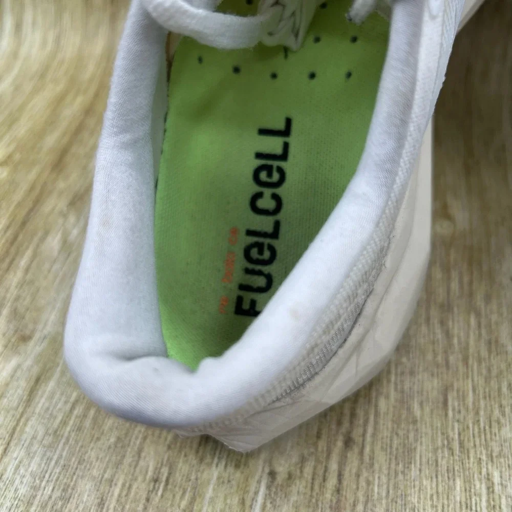New Balance FuelCell Rebel v4 Women's 7.5 White Linen Running‎ Sneakers WFCXLJ4
